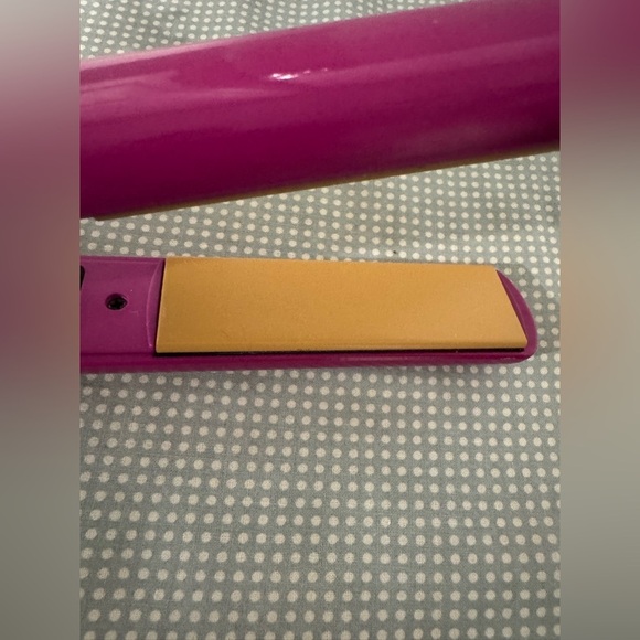 CHI for Ulta Beauty Pink 1" Ceramic Flat Iron Hair Straightener - Picture 5 of 8